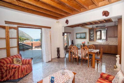Fernanda'S Traditional 2 Floor House Villa Poros  Eksteriør bilde