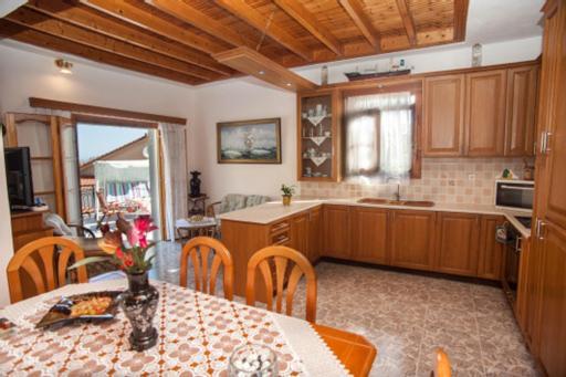 Fernanda'S Traditional 2 Floor House Villa Poros  Eksteriør bilde